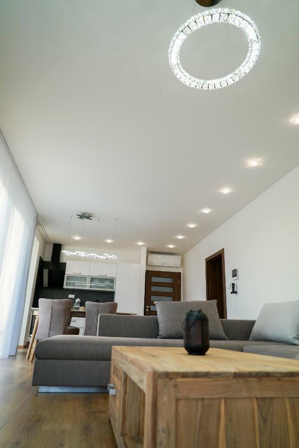 Luxury Villa Moravany nad Váhom Eksteriør billede