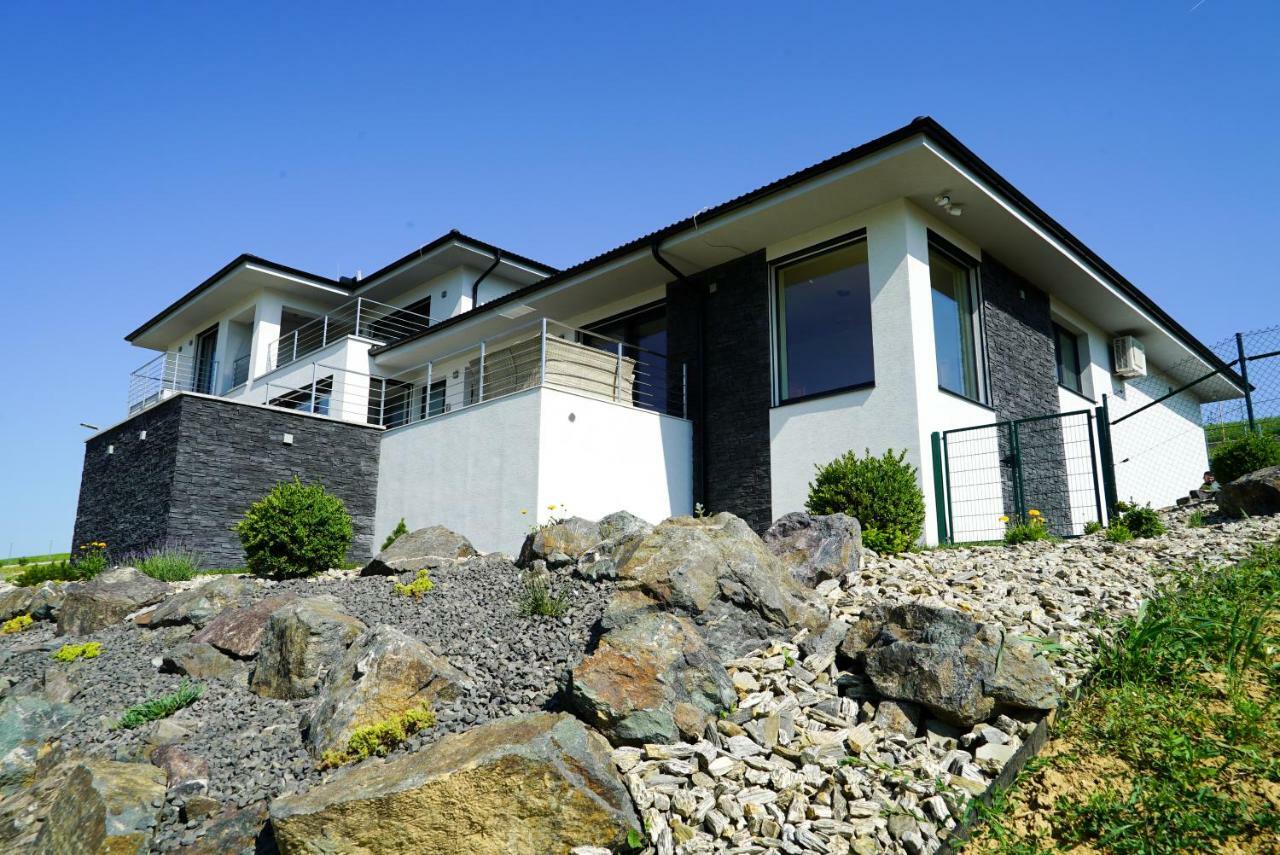 Luxury Villa Moravany nad Váhom Eksteriør billede