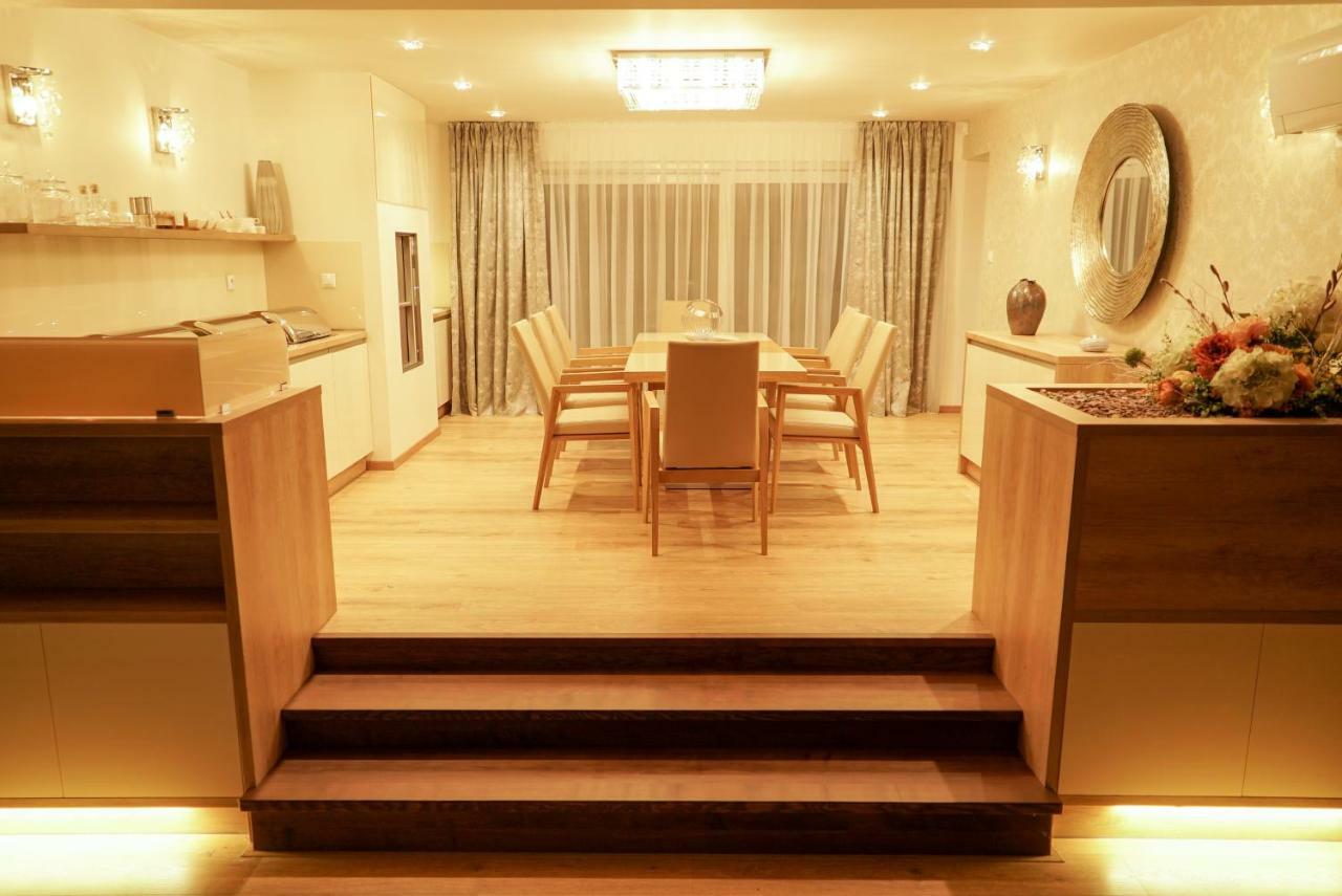 Luxury Villa Moravany nad Váhom Eksteriør billede