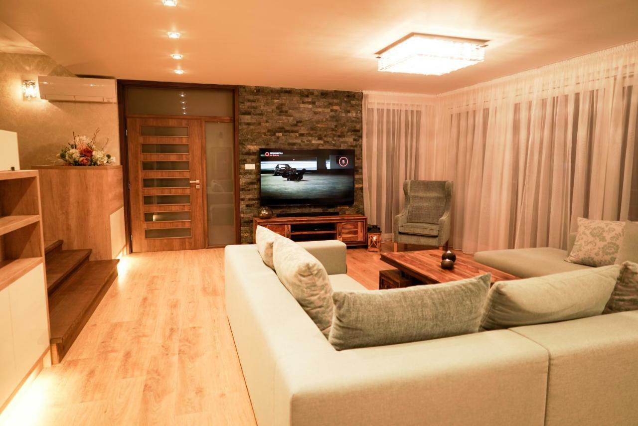 Luxury Villa Moravany nad Váhom Eksteriør billede